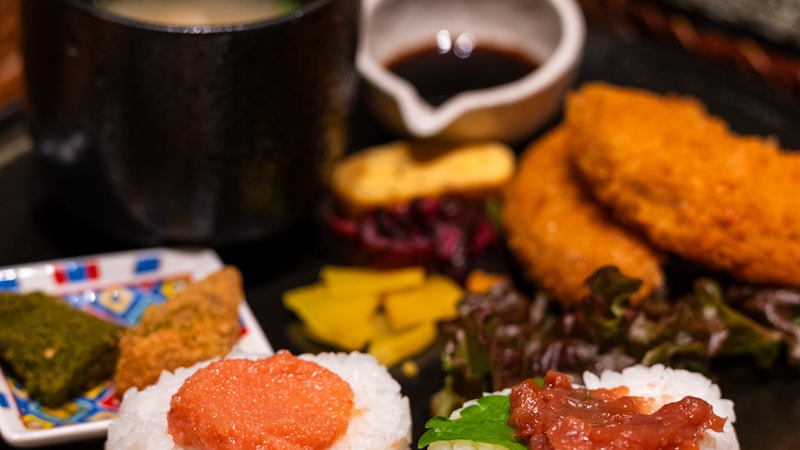 恵方巻きを笑いながら食べる風習はどこの地域?由来や意味をやさしく解説